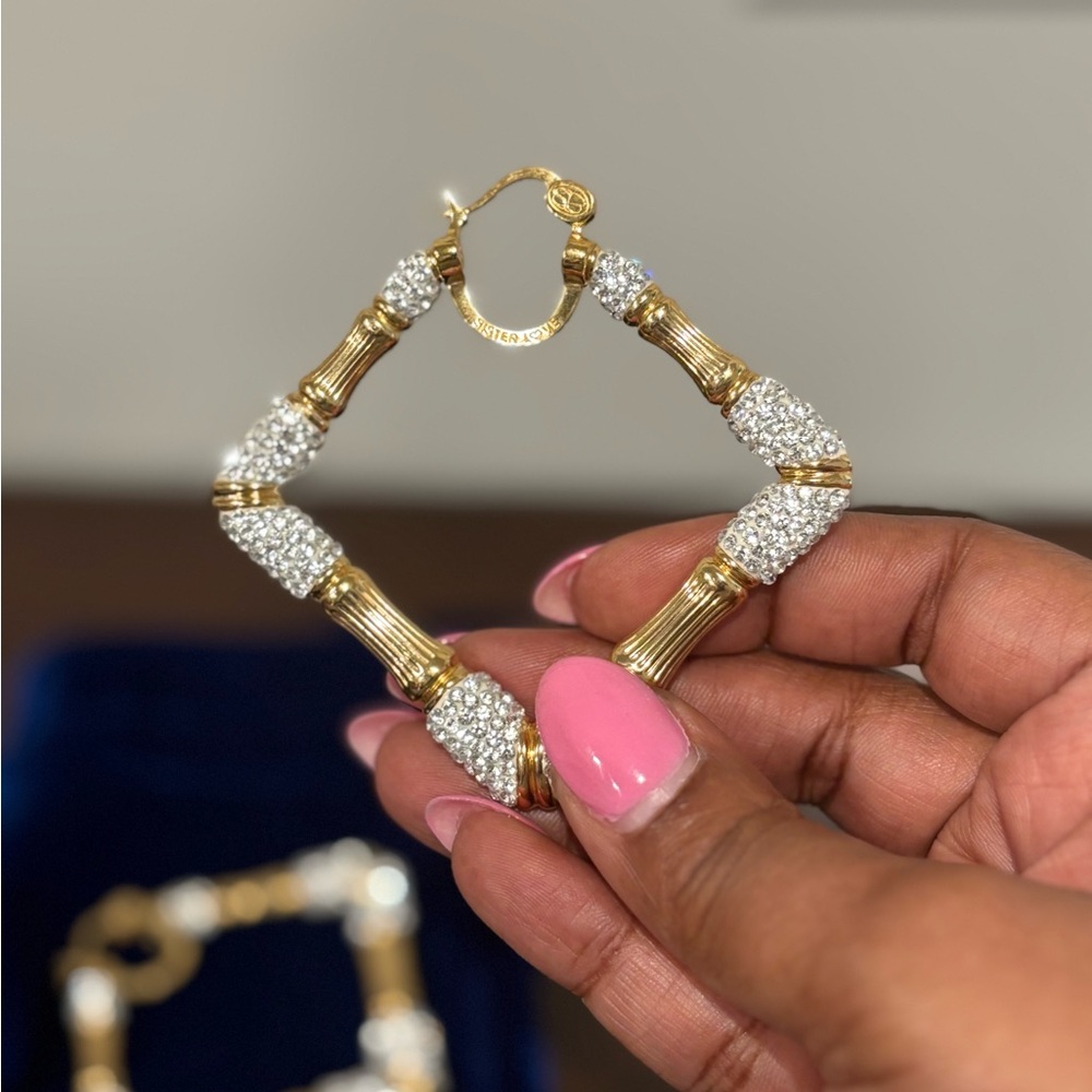 🌟 Sister Love Frosted Diamond Life - Large Earrings 🌟